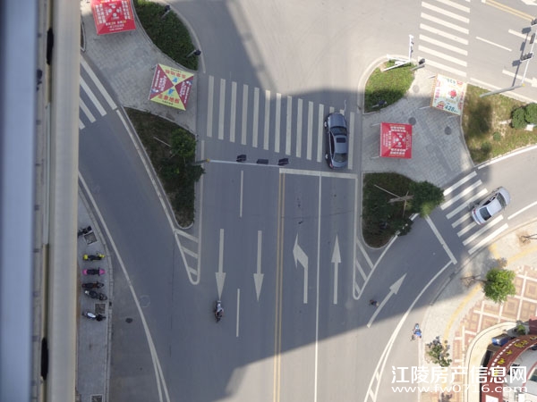 �����غ�Ե����