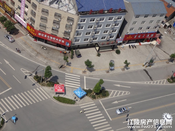 �����غ�Ե����