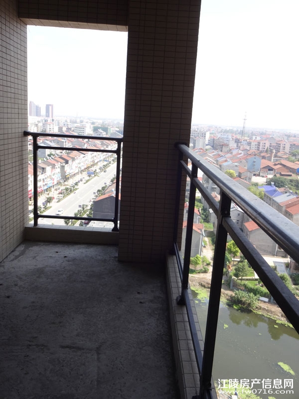 ���ݽ����غ�Ե����