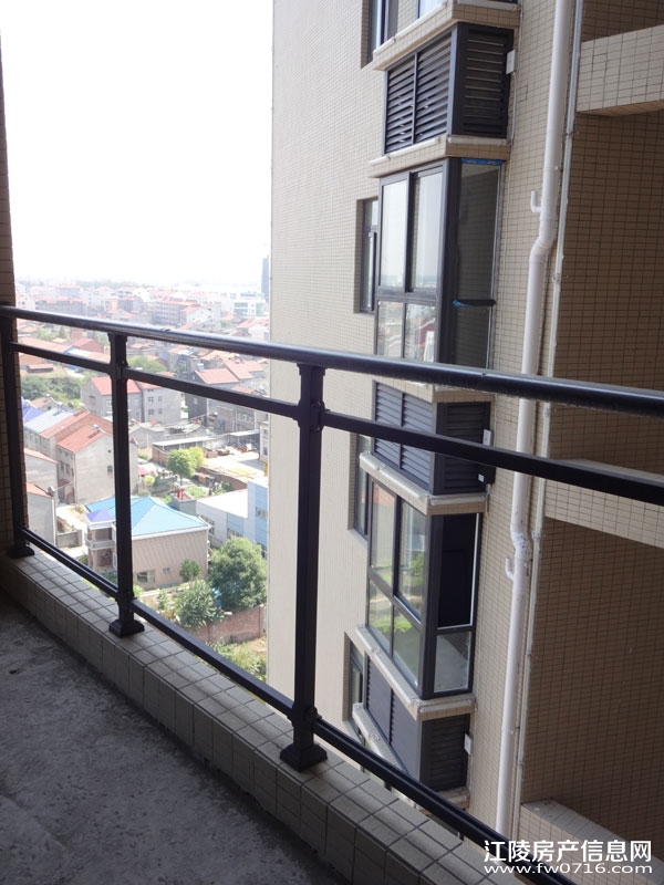 ���ݽ����غ�Ե����