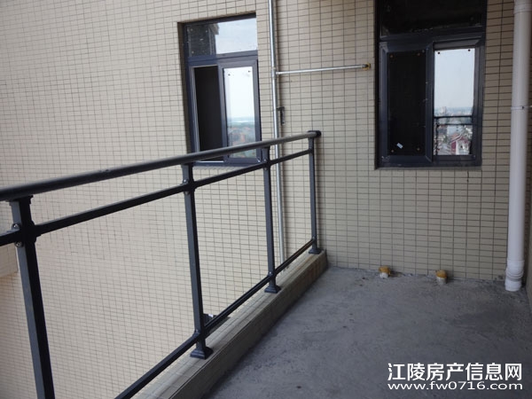 ���ݽ����غ�Ե����