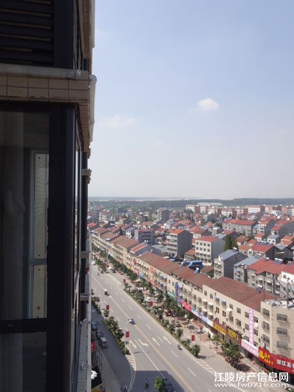 ���ݽ����غ�Ե����