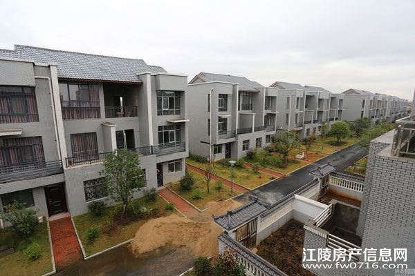 Ӫ��ҵ���Ⱥ����3600����Ԫ����18�����������72��