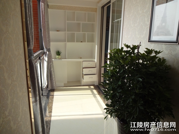 ���꿤��12�·���ס�ͻ�װ��ʩ���ֳ�(һ)