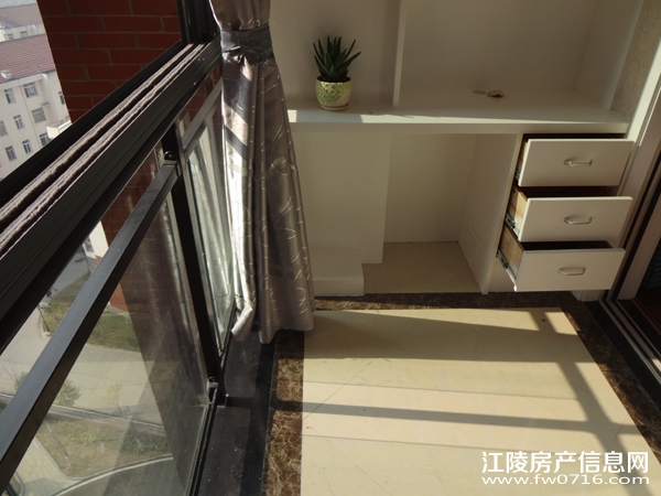 ���꿤��12�·���ס�ͻ�װ��ʩ���ֳ�(һ)