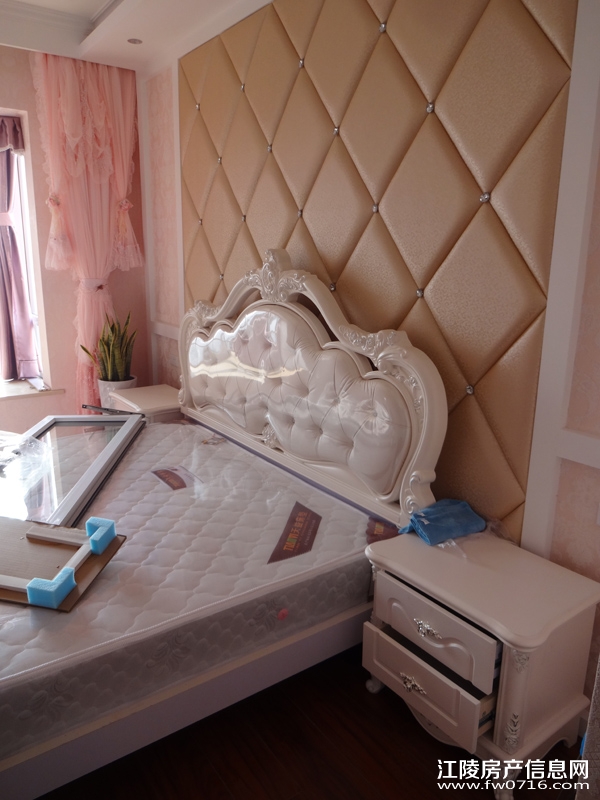 ���꿤��12�·���ס�ͻ�װ��ʩ���ֳ�(һ)