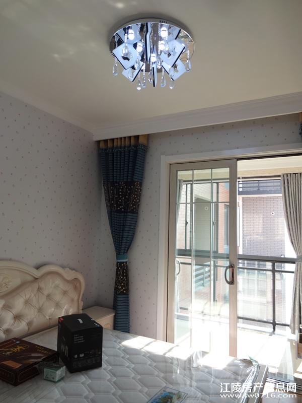 ���꿤��12�·���ס�ͻ�װ��ʩ���ֳ�(һ)