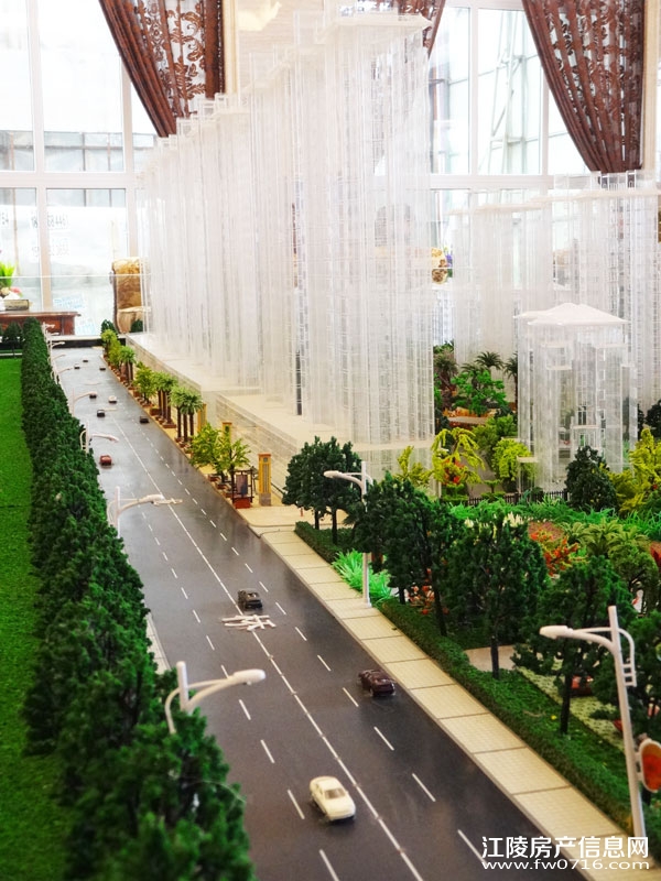 ��������(��)���Ǳ���С��¥�̻���