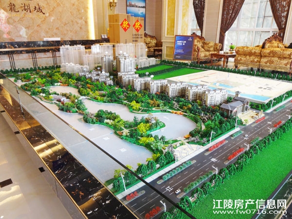 ������(��)���Ǳ���С��